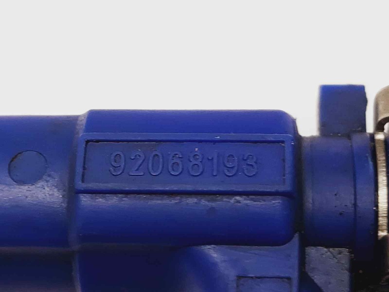 Recambio de inyector para chevrolet captiva 3.2 v6 ltx referencia OEM IAM 92068193 0280156300 12609418