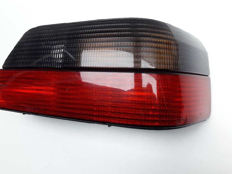 Recambio de piloto trasero derecho para peugeot 605 3.0 sv referencia OEM IAM   