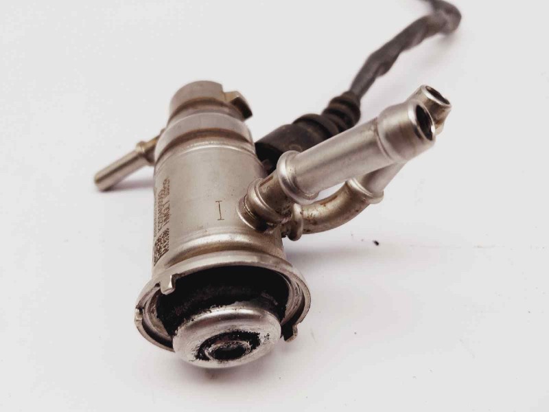 Recambio de inyector para dacia dokker essential referencia OEM IAM 208995377R A2C39941900 