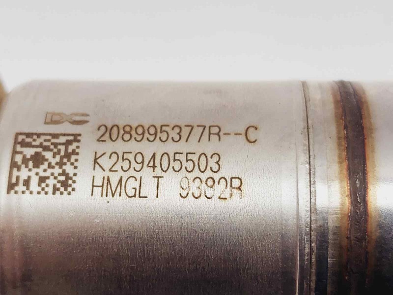 Recambio de inyector para dacia dokker essential referencia OEM IAM 208995377R A2C39941900 