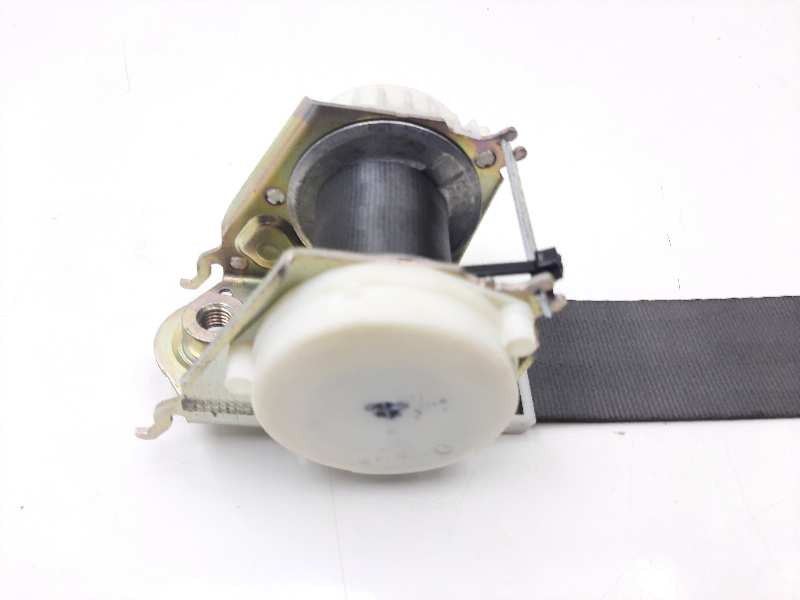 Recambio de cinturon seguridad trasero central para renault clio iii expression referencia OEM IAM 34006770 683944 