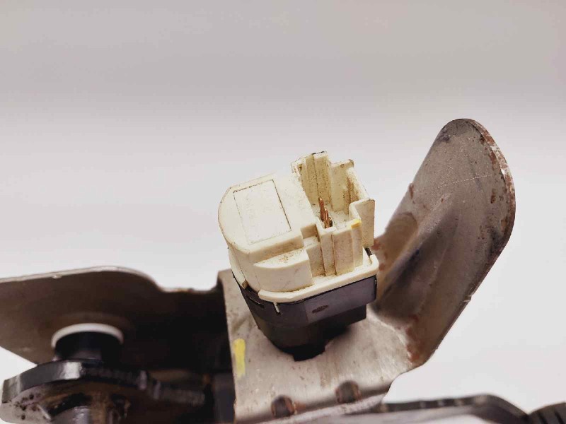 Recambio de pedal freno para dacia dokker essential referencia OEM IAM 180205353R  