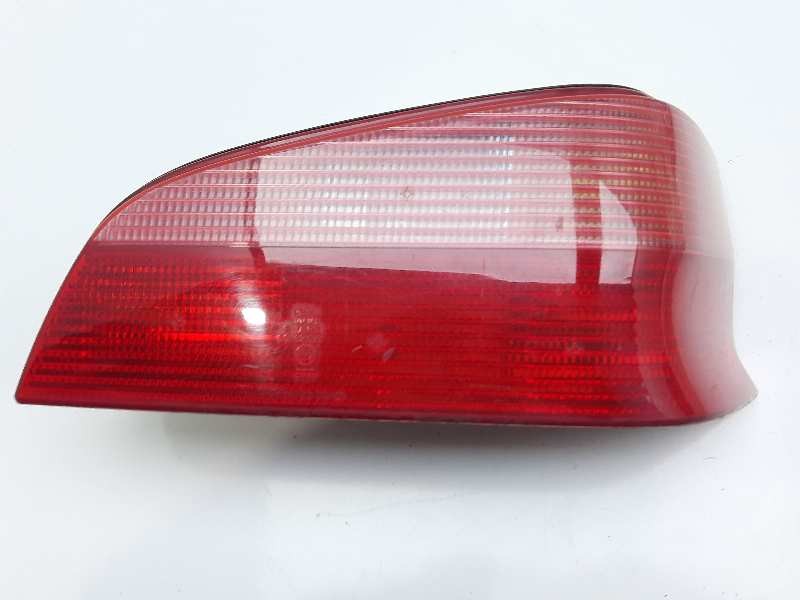 Recambio de piloto trasero derecho para peugeot 106 (s2) referencia OEM IAM 6351G6 6351G6 