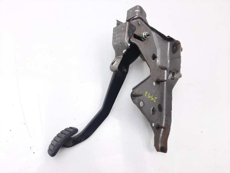 Recambio de pedal freno para renault clio iii expression referencia OEM IAM 8200711631A  