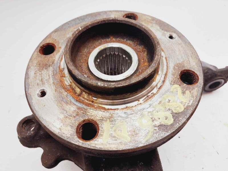 Recambio de mangueta delantera izquierda para citroen c4 picasso sx referencia OEM IAM 364696  