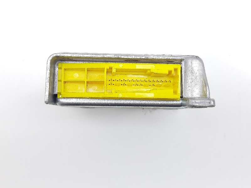 Recambio de centralita airbag para kia rio 1.3 cat referencia OEM IAM 0K30E677F0  