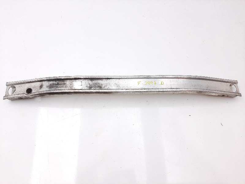 Recambio de refuerzo paragolpes delantero para renault clio iii expression referencia OEM IAM 8200834849  