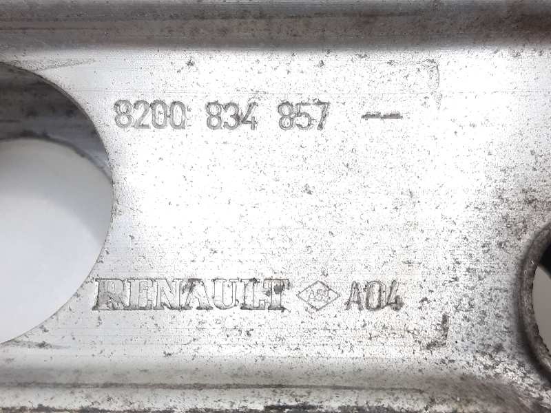 Recambio de refuerzo paragolpes delantero para renault clio iii expression referencia OEM IAM 8200834849  