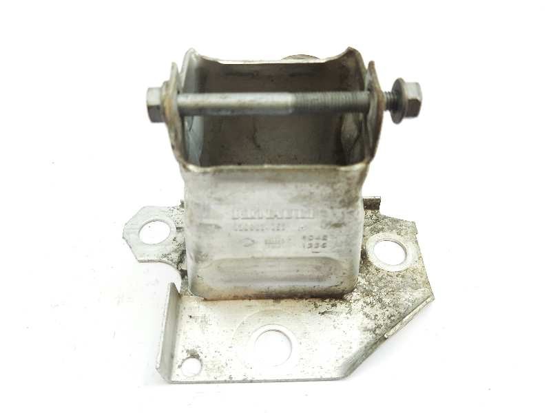 Recambio de punta chasis delantera para renault clio iii expression referencia OEM IAM 8200834853A  