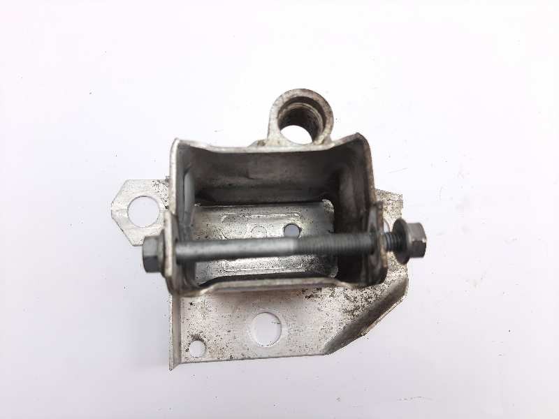 Recambio de punta chasis delantera para renault clio iii expression referencia OEM IAM 8200834853A  