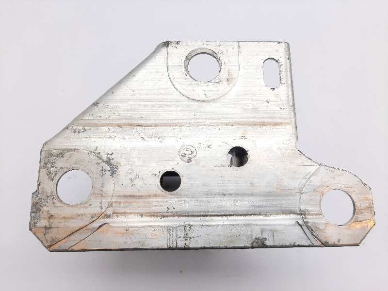 Recambio de punta chasis delantera para renault clio iii expression referencia OEM IAM 8200834858  