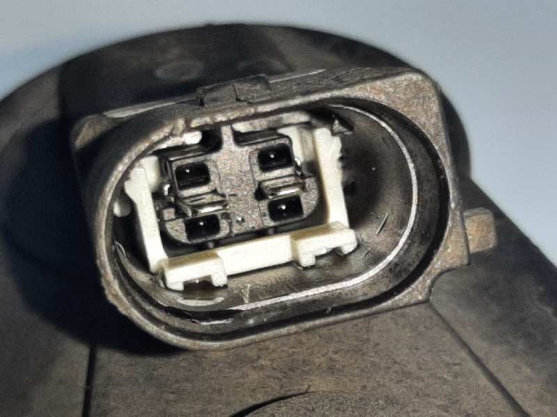 Recambio de pinza freno trasera izquierda para volkswagen passat variant (365) advance bluemotion referencia OEM IAM 32332267J  