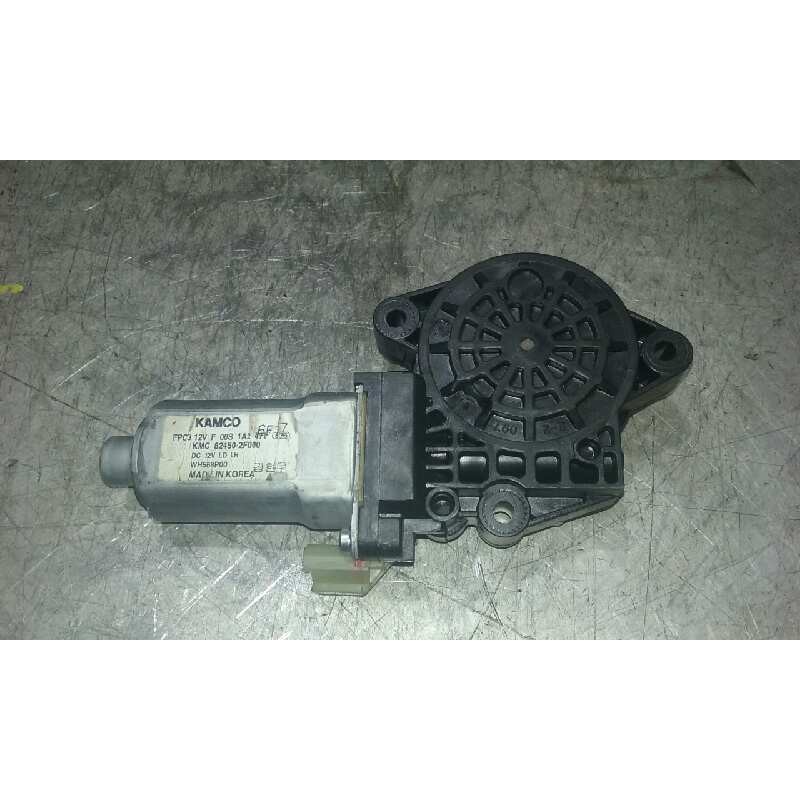 Recambio de motor elevalunas trasero izquierdo para kia cerato referencia OEM IAM 824502F000 KAMCO WH568P00