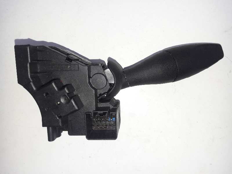 Recambio de mando intermitentes para ford fiesta (cbk) trend referencia OEM IAM 1S7T13335AE  