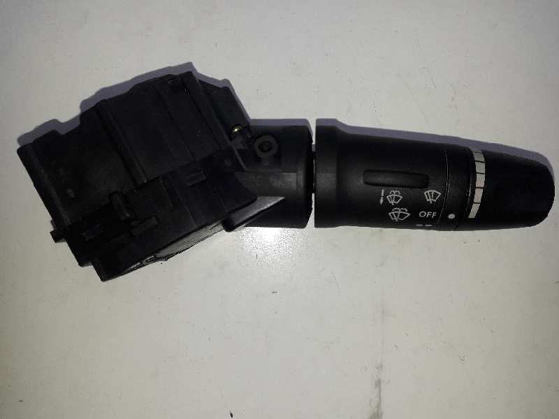 Recambio de mando limpia para nissan primera berlina (p12) visia referencia OEM IAM 25260AV710  