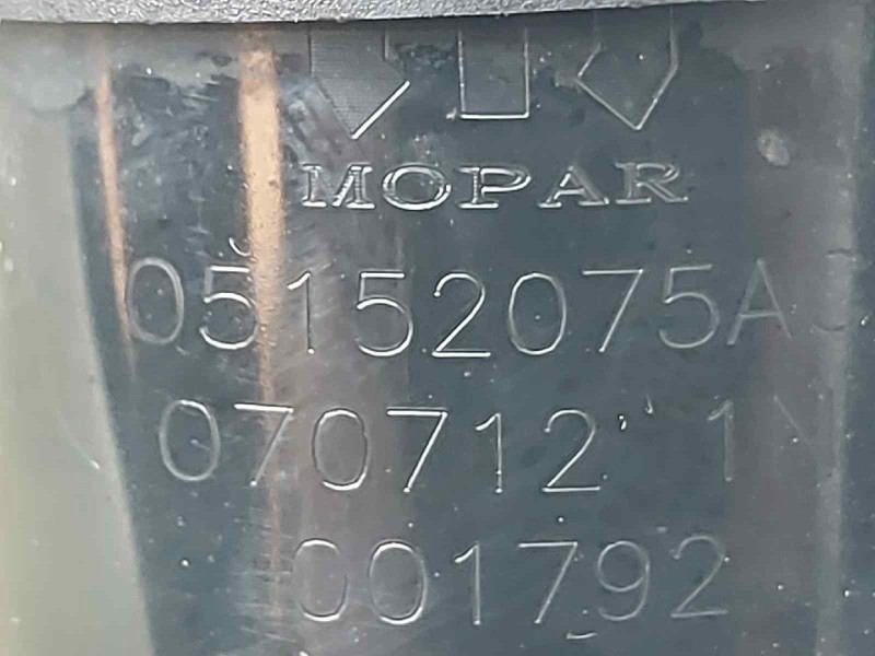 Recambio de deposito limpia para jeep compass limited referencia OEM IAM 05303789AF 05152075AC 