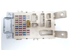 Recambio de caja reles / fusibles para hyundai i20 comfort referencia OEM IAM 919501J030  