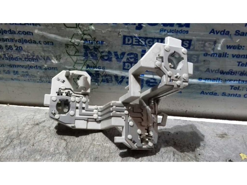 Recambio de portalamparas para ford fiesta (cb1) referencia OEM IAM  TRASERO IZQUIERDO 