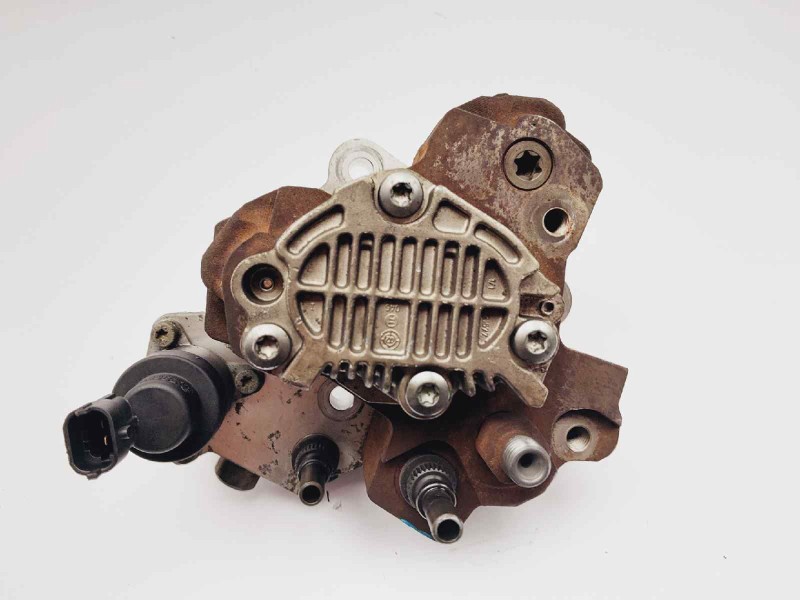 Recambio de bomba inyeccion para renault laguna ii grandtour (kg0) privilege referencia OEM IAM 8200108225 04465010075 