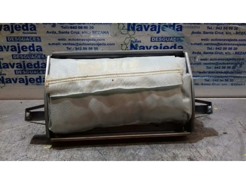 Recambio de airbag delantero derecho para volvo s40 berlina 2.0 t referencia OEM IAM 570022200 AUTOLIV 