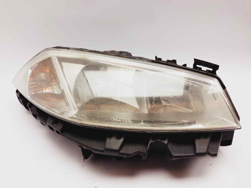 Recambio de faro derecho para renault megane ii berlina 5p privilege referencia OEM IAM 8200476431 89307003 