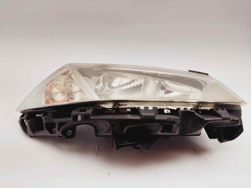 Recambio de faro derecho para renault megane ii berlina 5p privilege referencia OEM IAM 8200476431 89307003 