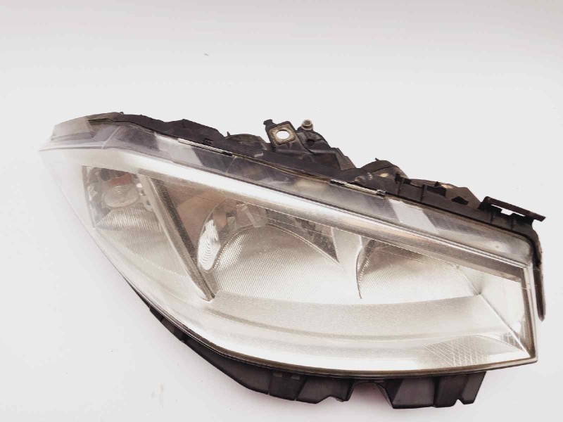 Recambio de faro derecho para renault megane ii berlina 5p privilege referencia OEM IAM 8200476431 89307003 