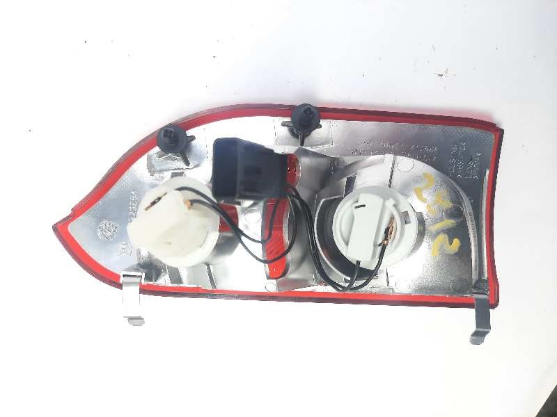 Recambio de piloto trasero izquierdo para opel insignia sports tourer edition referencia OEM IAM 13226854  