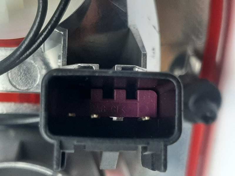 Recambio de piloto trasero izquierdo para opel insignia sports tourer edition referencia OEM IAM 13226854  