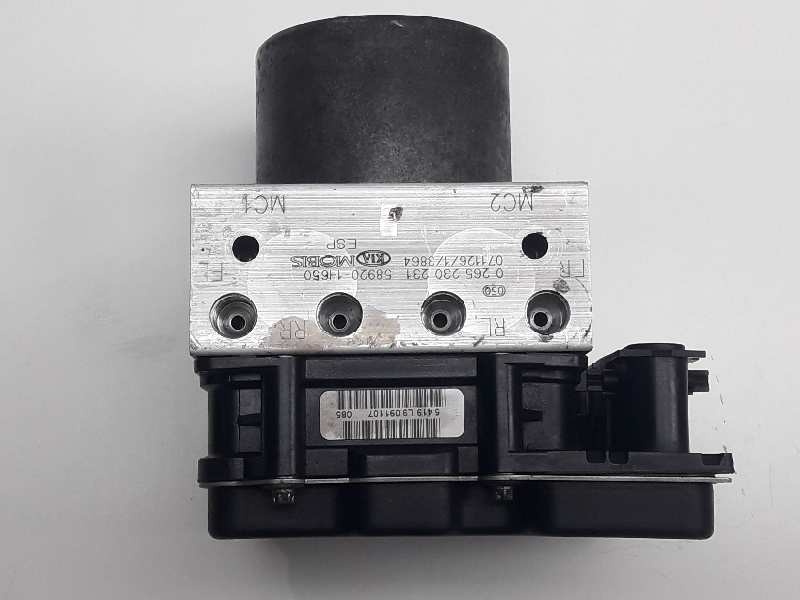 Recambio de abs para kia cee´d active referencia OEM IAM 0265230231 0265950938 589201H650