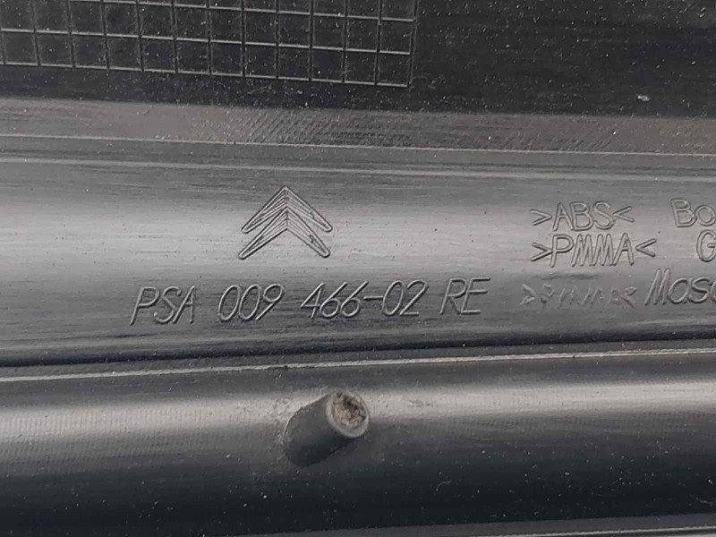 Recambio de piloto trasero derecho para citroen c4 grand picasso exclusive referencia OEM IAM 00946602RE  