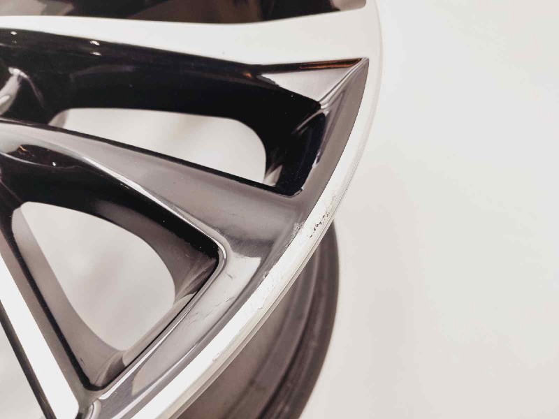 Recambio de llanta para toyota verso active referencia OEM IAM 11BK014BM 426110F200 