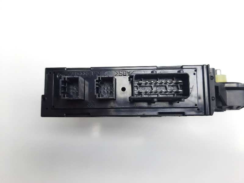 Recambio de motor elevalunas delantero derecho para peugeot 307 break / sw (s1) sw pack referencia OEM IAM 9637130480 0130821766