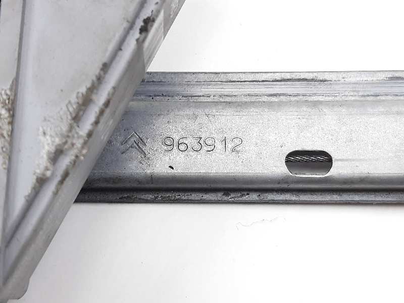 Recambio de elevalunas delantero derecho para citroen c3 1.1 audace referencia OEM IAM 963912 400618F 