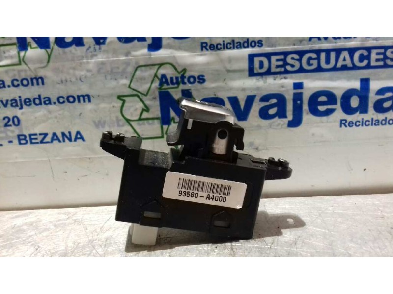 Recambio de mando elevalunas trasero izquierdo para kia carens ( ) concept referencia OEM IAM 93580A4000  