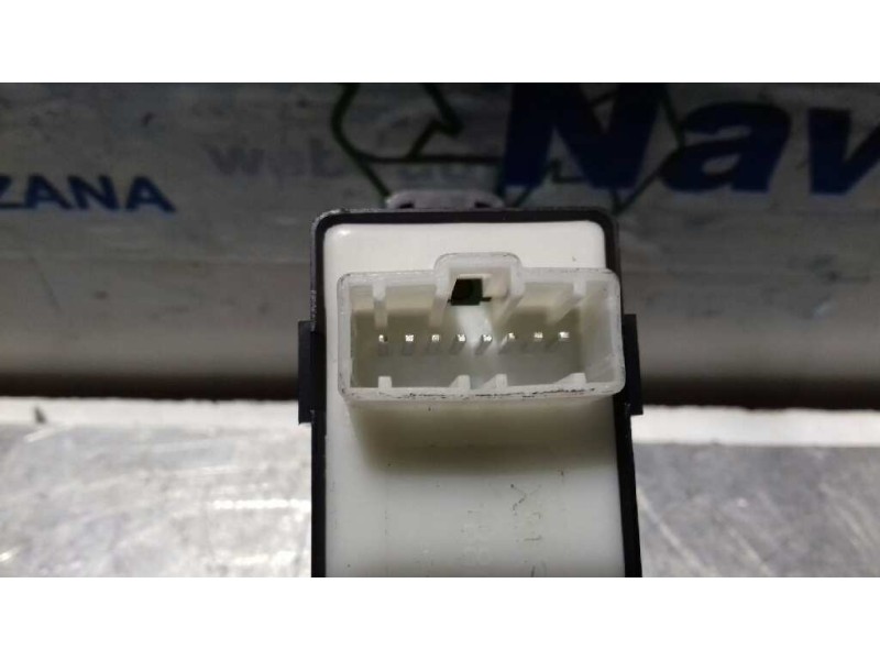 Recambio de mando elevalunas trasero izquierdo para kia carens ( ) concept referencia OEM IAM 93580A4000  