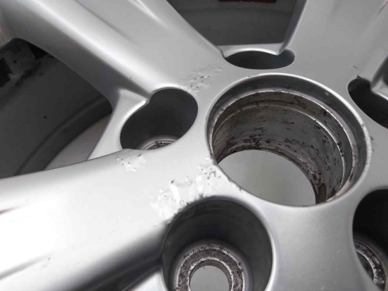 Recambio de llanta para lexus rx 400h referencia OEM IAM 4261A48020  