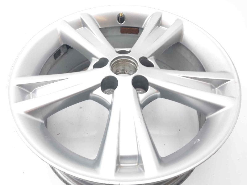 Recambio de llanta para lexus rx 400h referencia OEM IAM 4261A48020  
