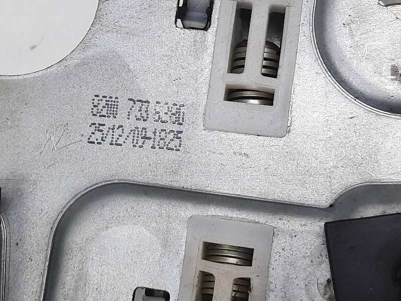 Recambio de elevalunas delantero derecho para dacia sandero laureate referencia OEM IAM 82007338280  