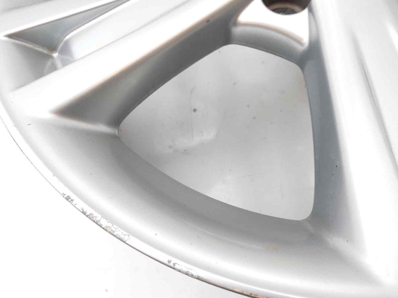 Recambio de llanta para lexus rx 400h referencia OEM IAM 4261A48020  