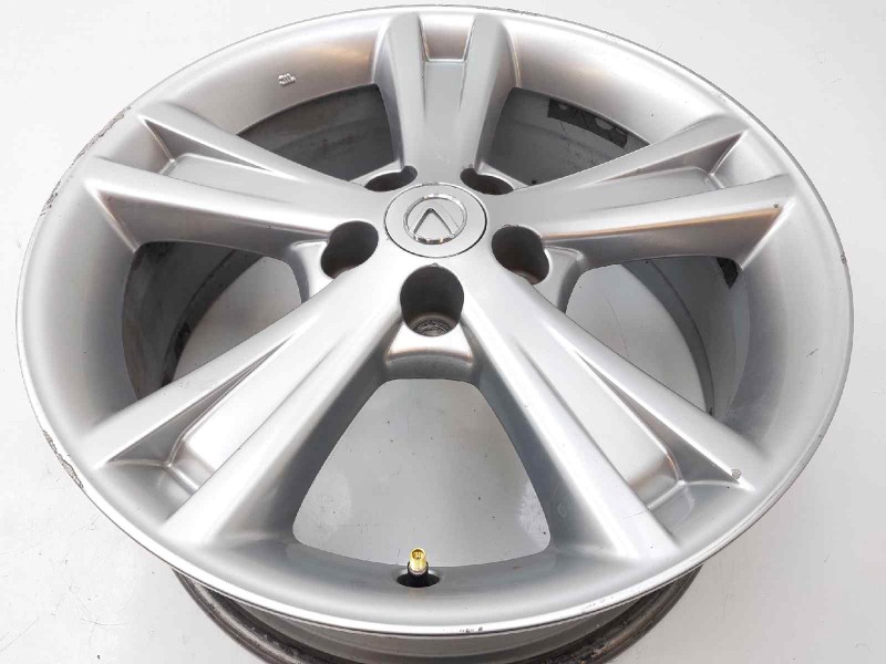 Recambio de llanta para lexus rx 400h referencia OEM IAM 4261A48020  