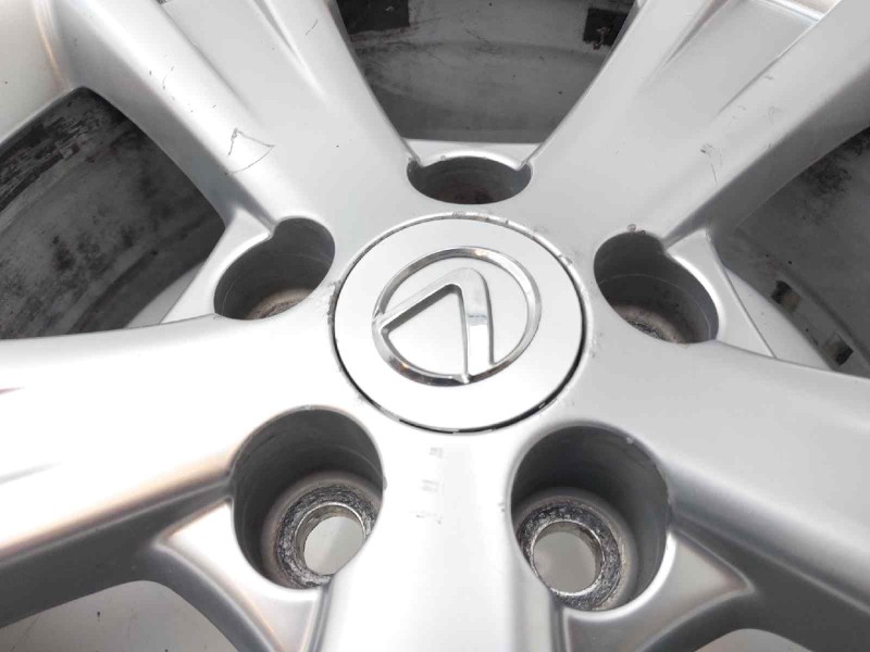 Recambio de llanta para lexus rx 400h referencia OEM IAM 4261A48020  