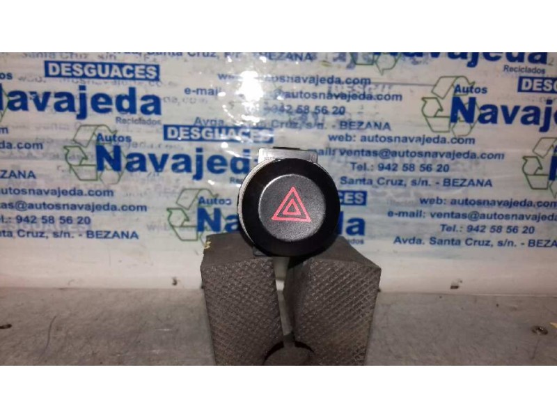 Recambio de warning para kia sorento 2.5 crdi ex referencia OEM IAM 937303E000  