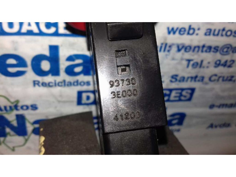 Recambio de warning para kia sorento 2.5 crdi ex referencia OEM IAM 937303E000  