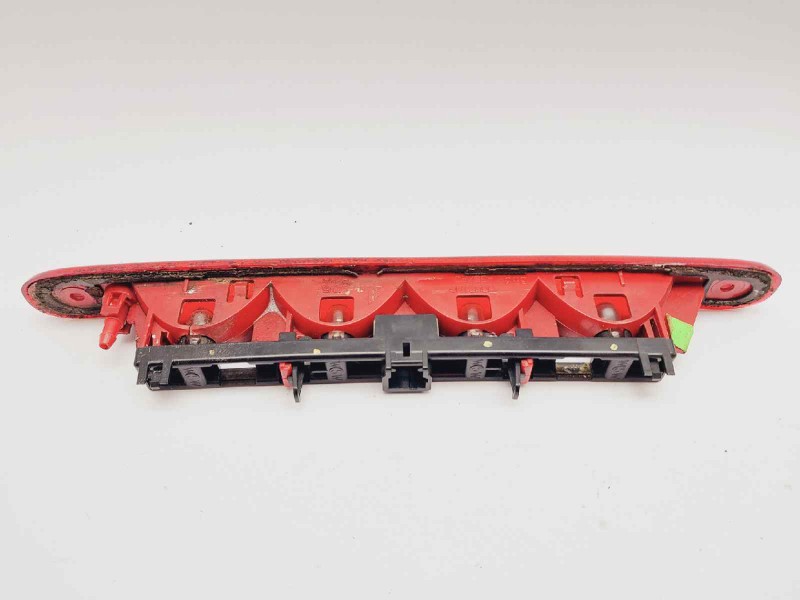 Recambio de luz central de freno para toyota aygo (kgb/wnb) básico referencia OEM IAM 815700H010  