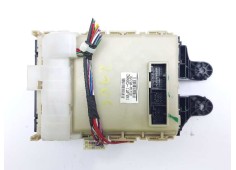 Recambio de caja reles / fusibles para toyota avensis cross sport (t27) comfort referencia OEM IAM 8273005720   2