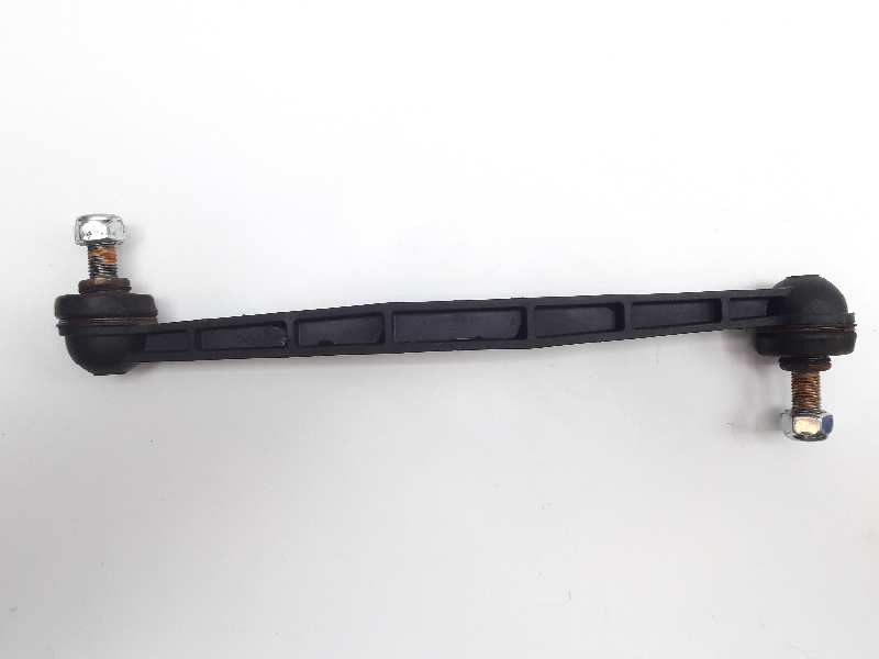 Recambio de bieleta estabilizadora delantera izquierda para opel astra h berlina cosmo referencia OEM IAM   
