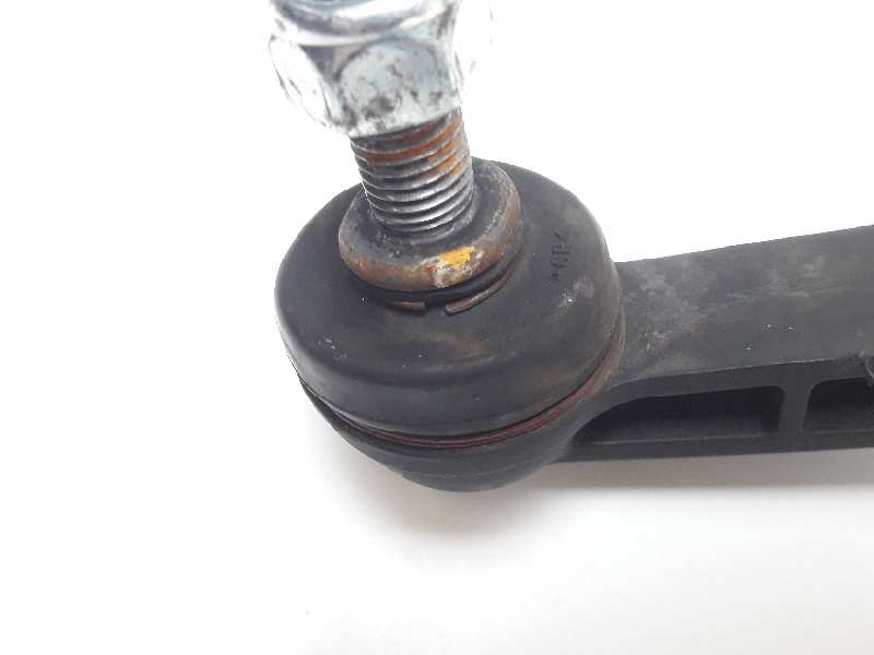 Recambio de bieleta estabilizadora delantera izquierda para opel astra h berlina cosmo referencia OEM IAM   