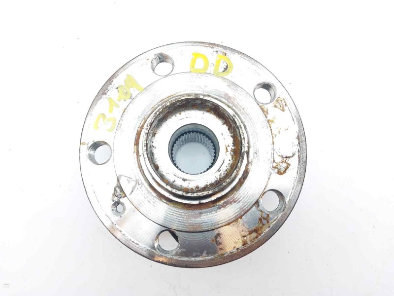 Recambio de buje para volkswagen golf vii lim. 1.6 16v tdi dpf referencia OEM IAM 5WA407621A  