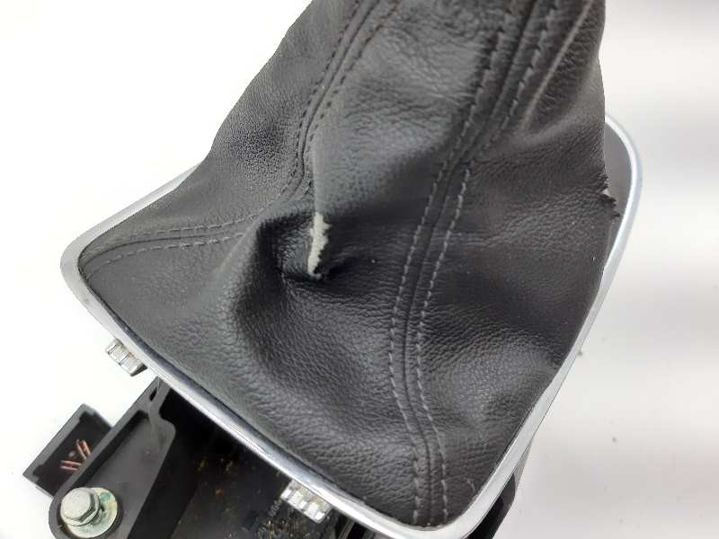 Recambio de palanca cambio para opel insignia sports tourer edition referencia OEM IAM 55563829  